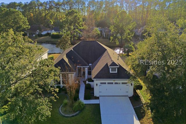 19 Hampton Cir, Bluffton, SC 29909
