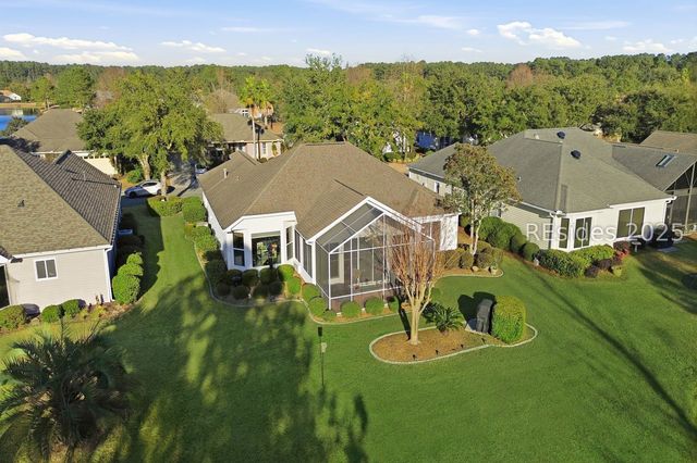 19 Hampton Cir, Bluffton, SC 29909