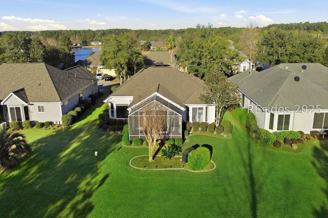 19 Hampton Cir, Bluffton, SC 29909