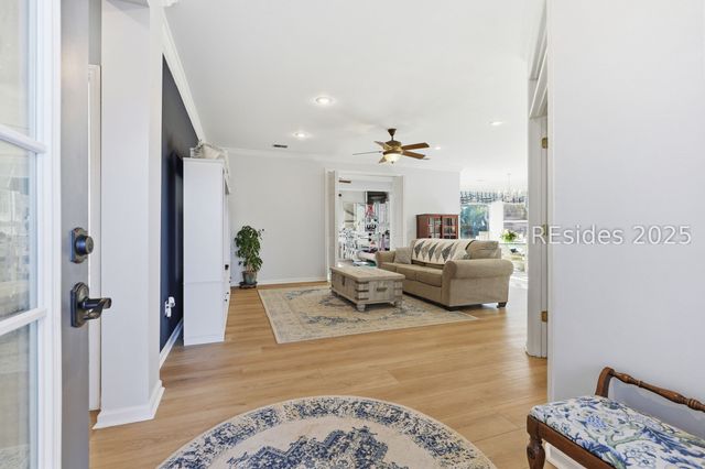 19 Hampton Cir, Bluffton, SC 29909