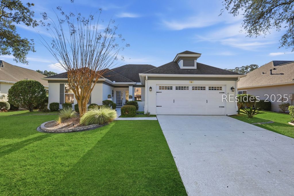 19 Hampton Cir, Bluffton, SC 29909