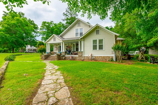 215 Gordon Street, Chickamauga, GA 30707