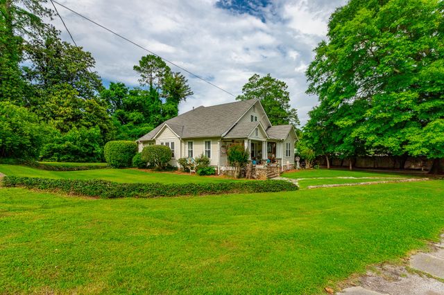 215 Gordon Street, Chickamauga, GA 30707