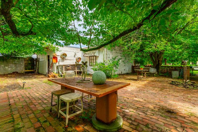215 Gordon Street, Chickamauga, GA 30707