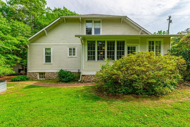 215 Gordon Street, Chickamauga, GA 30707