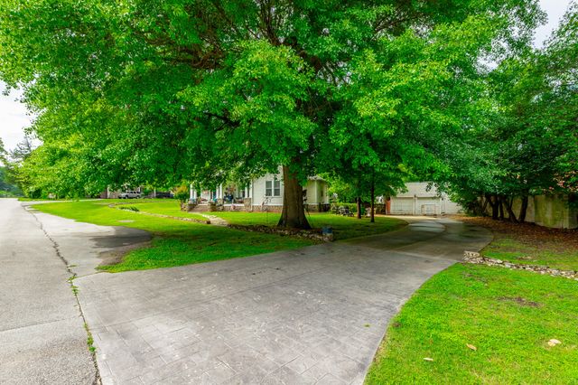 215 Gordon Street, Chickamauga, GA 30707