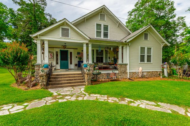 215 Gordon Street, Chickamauga, GA 30707