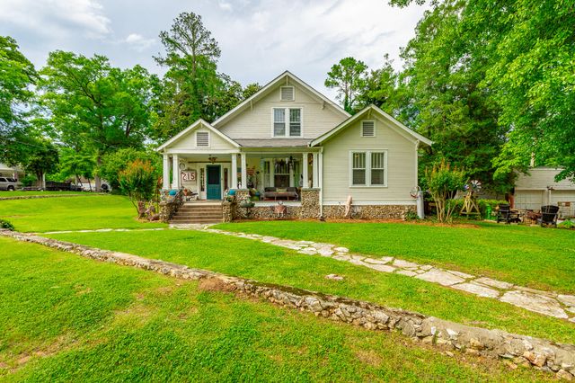 215 Gordon Street, Chickamauga, GA 30707
