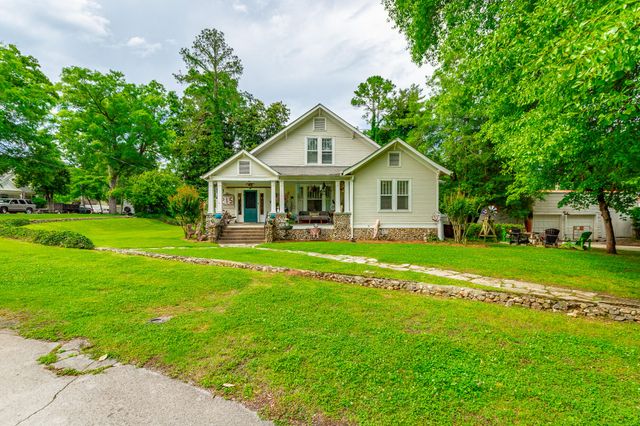 215 Gordon Street, Chickamauga, GA 30707