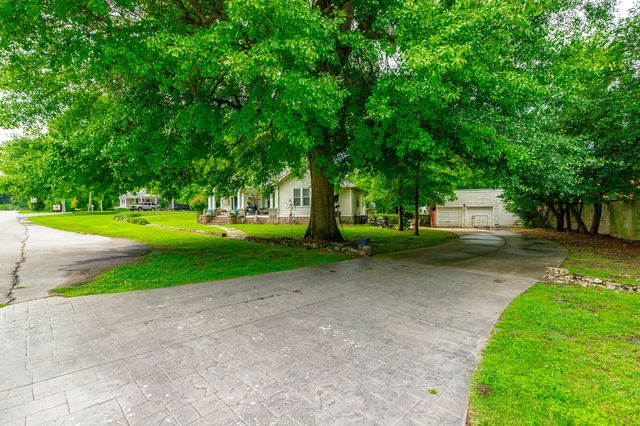215 Gordon Street, Chickamauga, GA 30707