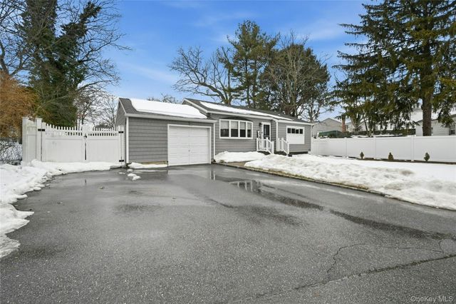 94 Locust Place, East Northport, NY 11731