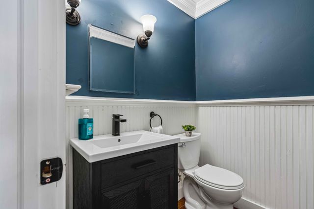 6944 Highland Park Dr, Nashville, TN 37205