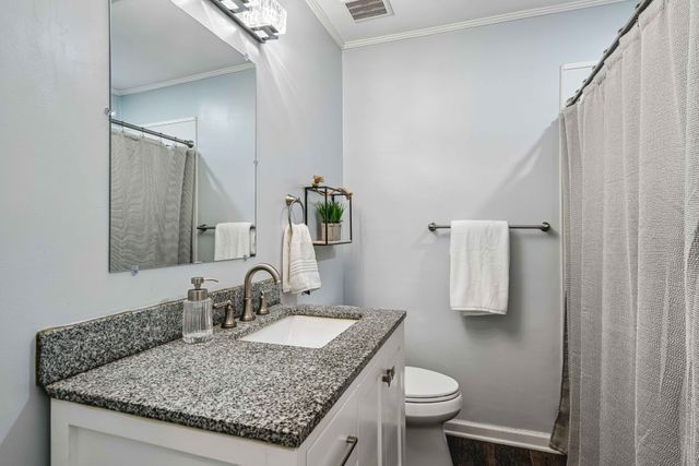 6944 Highland Park Dr, Nashville, TN 37205