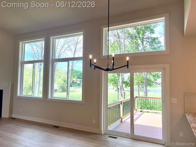 2934 W Walton Boulevard, Waterford, MI 48329