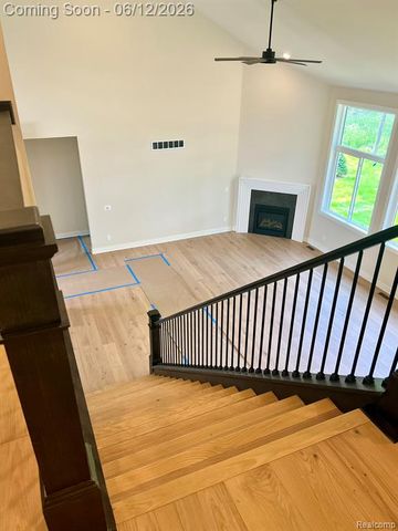 2934 W Walton Boulevard, Waterford, MI 48329