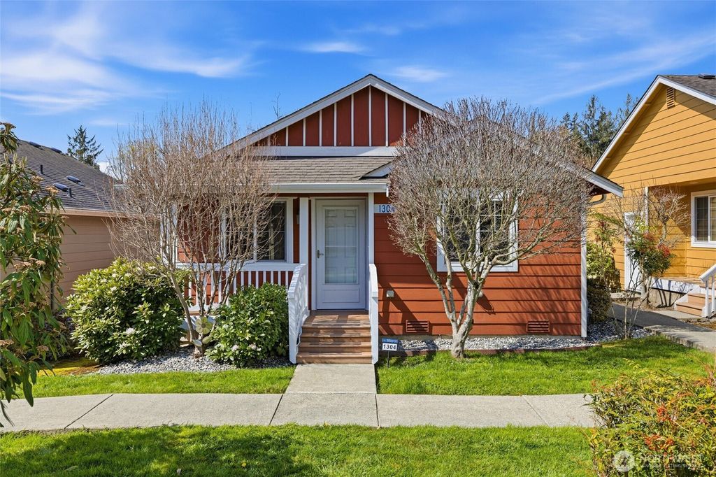 1304 Wildflower Way, Sedro Woolley, WA 98284