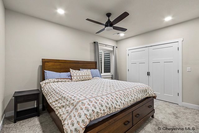 3327 THOMAS RD, Cheyenne, WY 82009
