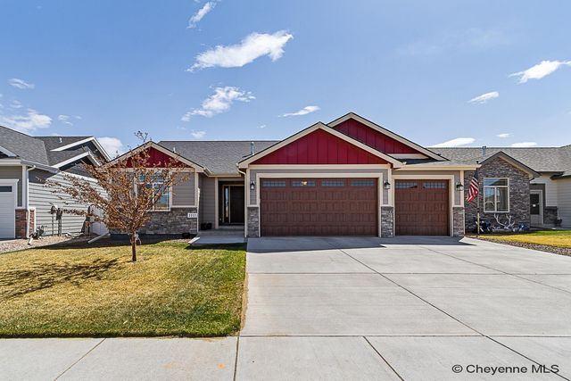 3327 THOMAS RD, Cheyenne, WY 82009