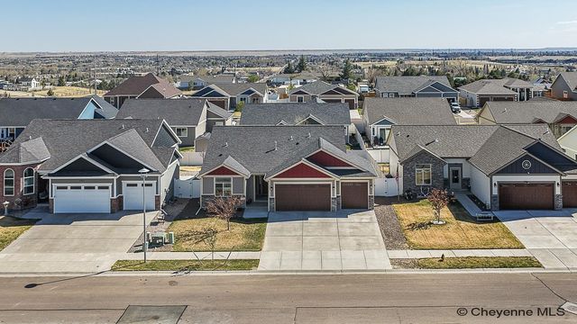 3327 THOMAS RD, Cheyenne, WY 82009