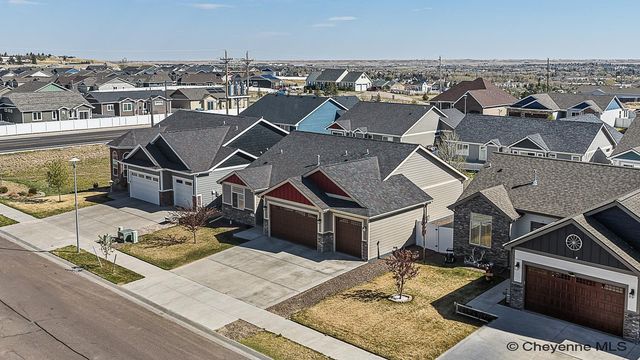 3327 THOMAS RD, Cheyenne, WY 82009