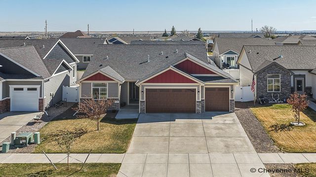 3327 THOMAS RD, Cheyenne, WY 82009