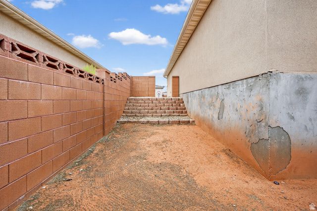 1314 E PINE VALLEY ST, Washington, UT 84780