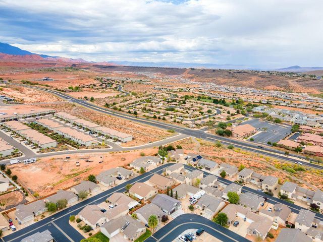 1314 E PINE VALLEY ST, Washington, UT 84780