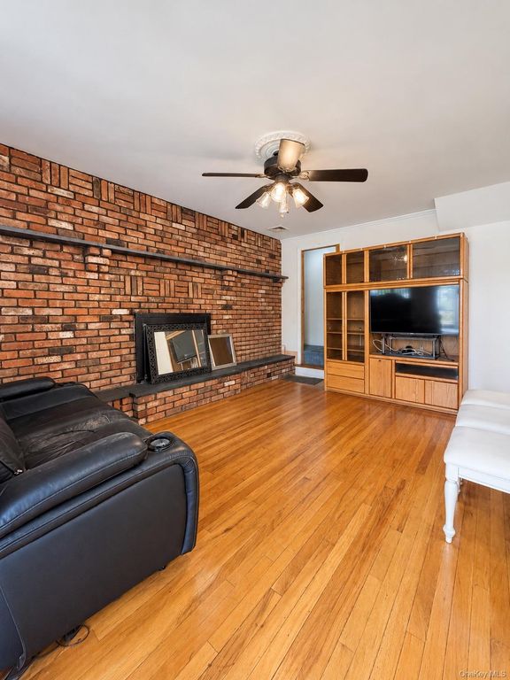 82-44 263rd Street, Glen Oaks, NY 11004 — photo 5