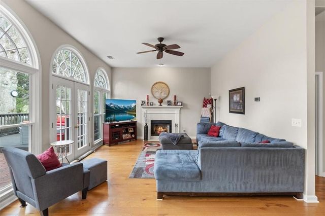 4081 Christacy Way, Marietta, GA 30066