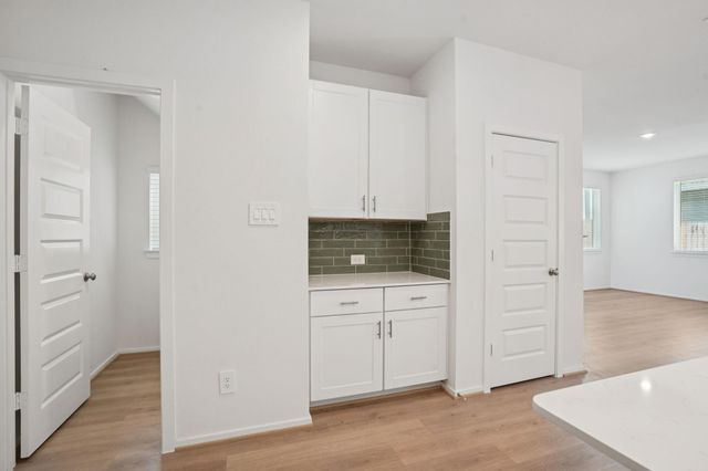 620 Sand Dollar Drive, Kemah, TX 77565