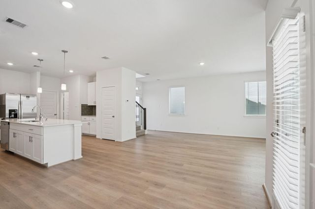 620 Sand Dollar Drive, Kemah, TX 77565