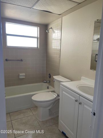 725 Port Malabar Boulevard NE, Palm Bay, FL 32905