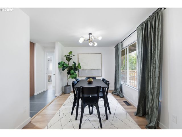 7185 Sw LESLIE St, Portland, OR 97223