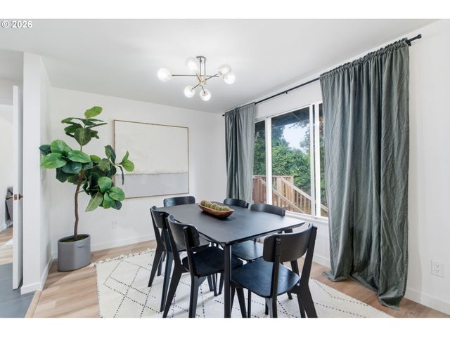 7185 Sw LESLIE St, Portland, OR 97223