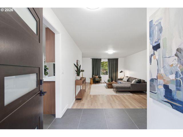 7185 Sw LESLIE St, Portland, OR 97223