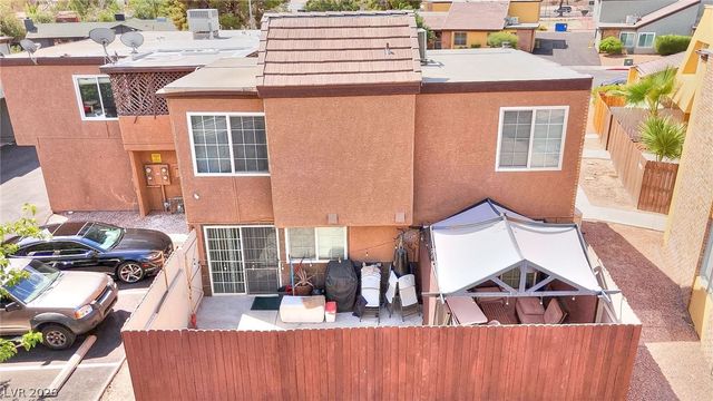 1500 Hialeah Drive C, Las Vegas, NV 89119