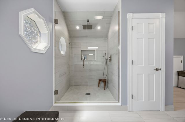 386 Hoyer Court, Naperville, IL 60565