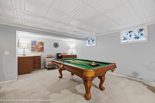386 Hoyer Court, Naperville, IL 60565