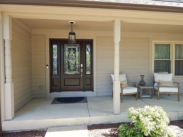 386 Hoyer Court, Naperville, IL 60565