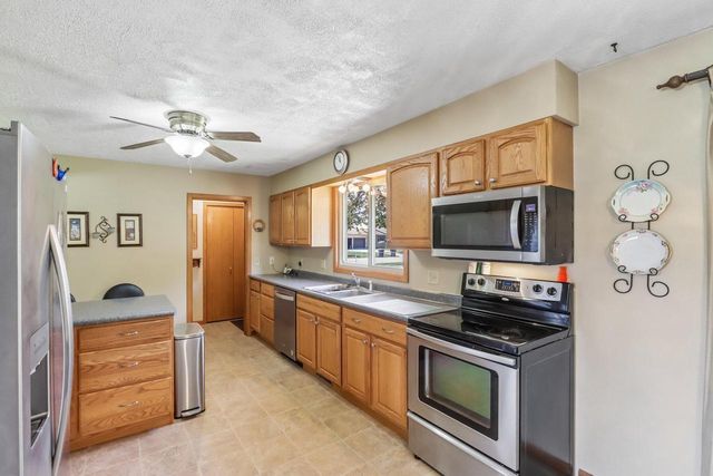 1005 N Sumac DRIVE, Janesville, WI 53545