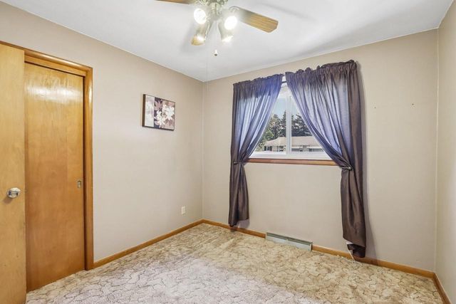 1005 N Sumac DRIVE, Janesville, WI 53545