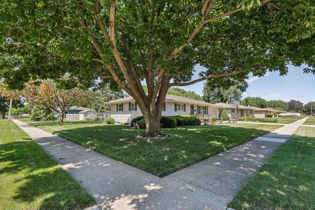 1005 N Sumac DRIVE, Janesville, WI 53545