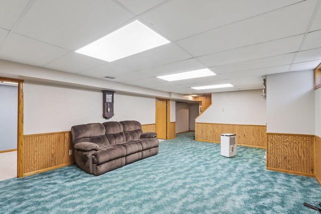 1005 N Sumac DRIVE, Janesville, WI 53545