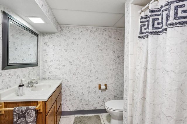 1005 N Sumac DRIVE, Janesville, WI 53545