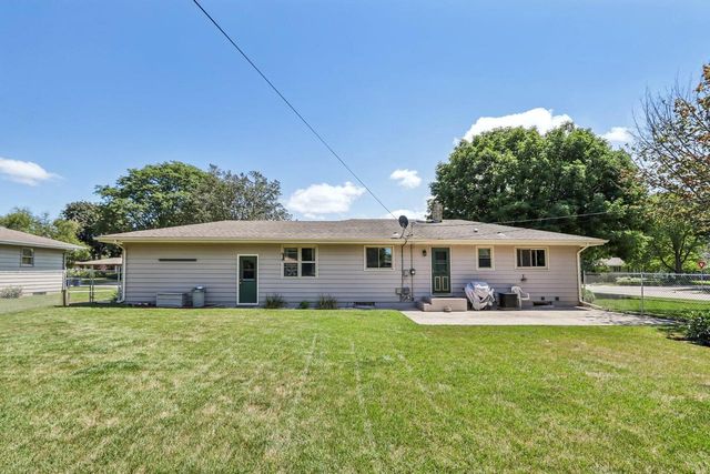1005 N Sumac DRIVE, Janesville, WI 53545