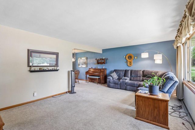 1005 N Sumac DRIVE, Janesville, WI 53545