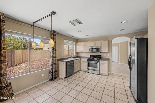 10819 W MONTE VISTA Road, Avondale, AZ 85392