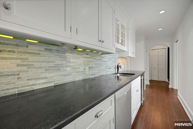 170 Hillside Avenue, Englewood, NJ 07631