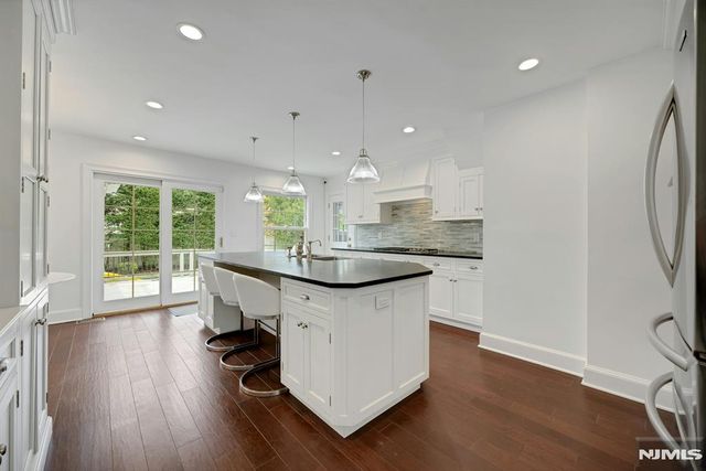 170 Hillside Avenue, Englewood, NJ 07631