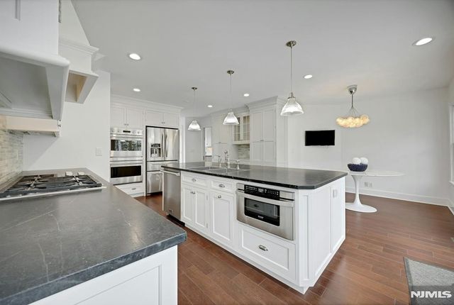 170 Hillside Avenue, Englewood, NJ 07631